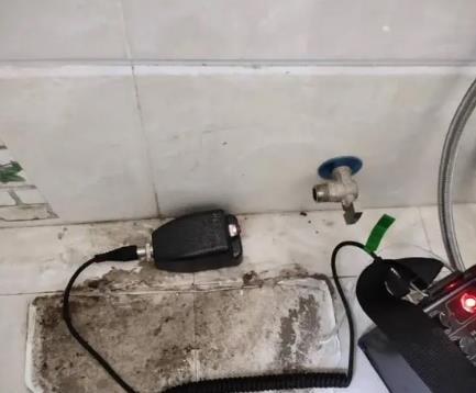 龙口屋顶漏水维修公司分享下卫生间漏水的危害及解决方法